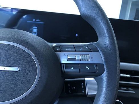 Used 2025 Hyundai Sonata SEL FWD image 26