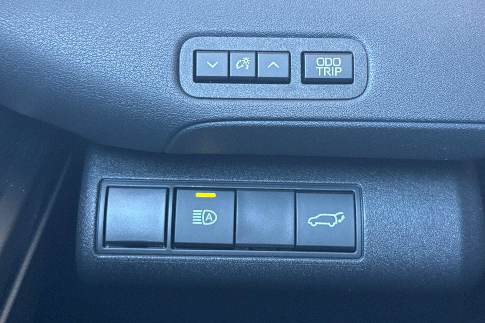 New 2026 Toyota C-HR AWD/4WD image 30