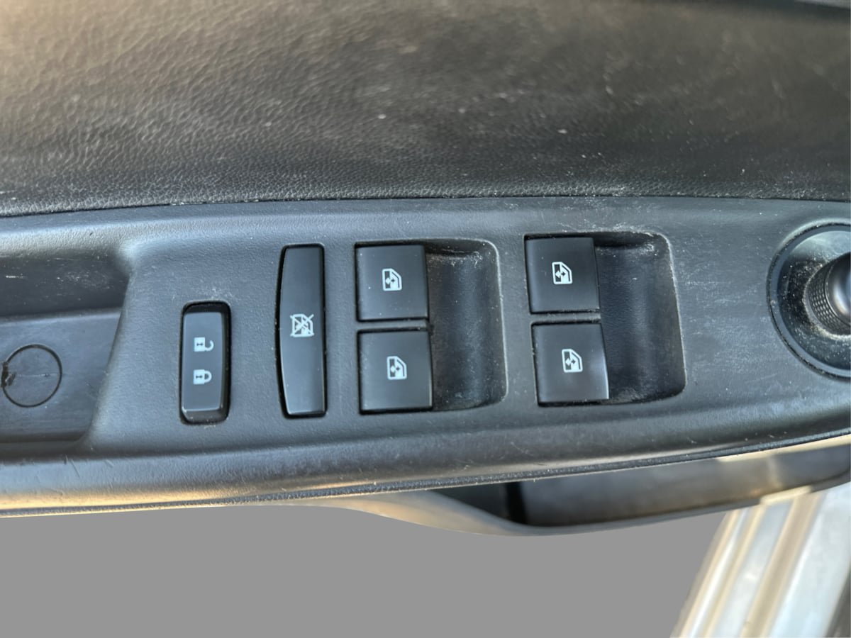 Used 2020 Chevrolet Spark LT FWD image 28