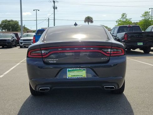 Used 2016 Dodge Charger SXT RWD image 5