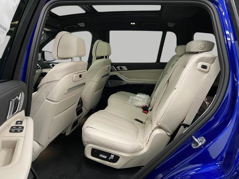 New 2026 BMW X7 M60i image 33