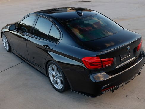 Used 2017 BMW 340i xDrive Sedan image 10