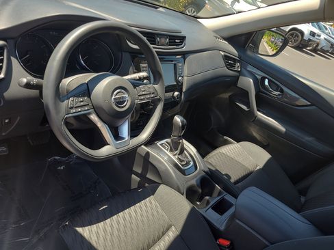Used 2018 Nissan Rogue S AWD/4WD image 15