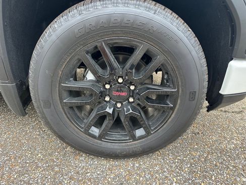 New 2025 GMC Sierra 1500 Pro w/ Graphite Edition image 21