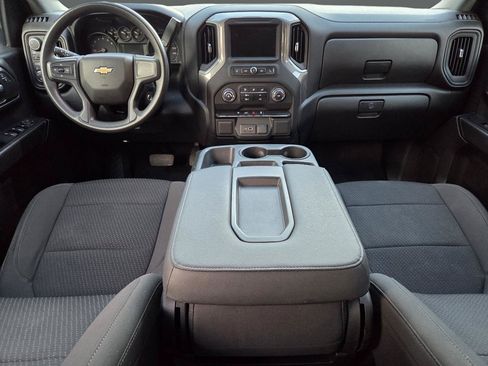 Used 2022 Chevrolet Silverado 1500 Custom AWD/4WD image 18