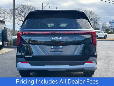 New 2026 Kia Carnival FWD image 4