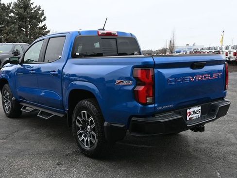 Used 2024 Chevrolet Colorado Z71 w/ Z71 Convenience Package 2 image 8