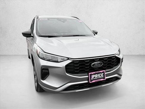 Used 2024 Ford Escape ST-Line image 3