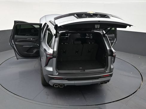 Used 2026 Chevrolet Traverse LT FWD image 30