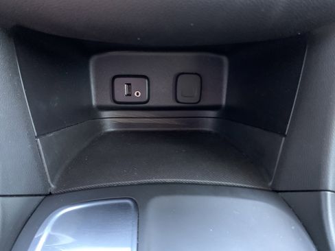 Used 2018 Chevrolet Equinox LT image 25