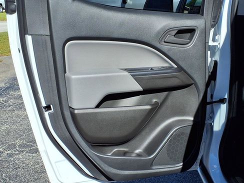 Certified 2022 Chevrolet Colorado W/T w/ WT Convenience Package image 14