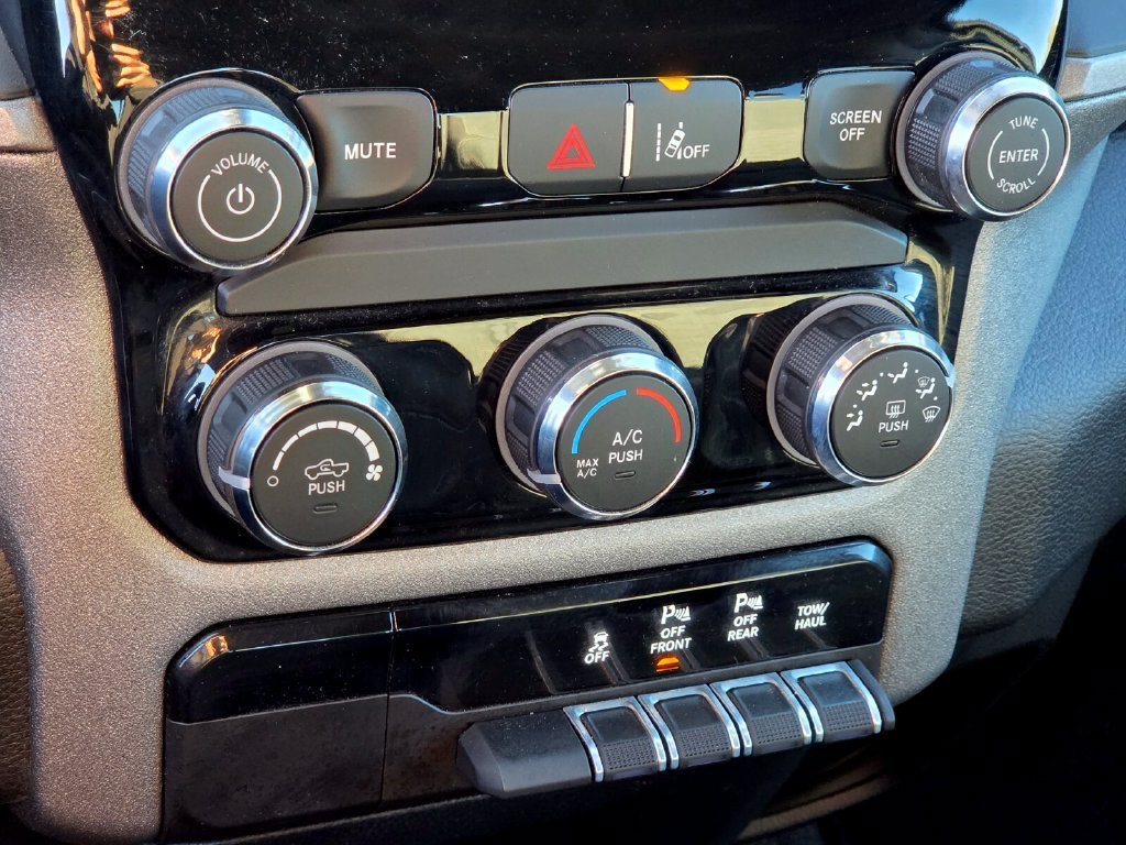 Used 2025 RAM 1500 Tradesman AWD/4WD image 30