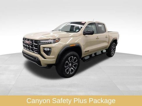 Used 2024 GMC Canyon AT4 w/ AT4 Premium Package image 5