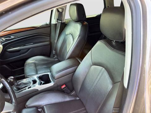 Used 2012 Cadillac SRX Luxury image 21