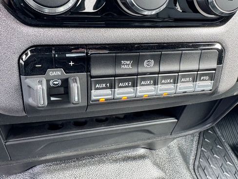 New 2026 RAM 5500 Tradesman w/ Chrome Appearance Group AWD/4WD image 20