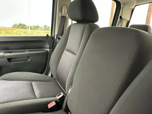 Used 2012 Chevrolet Silverado 2500 LT w/ Interior Plus Package AWD/4WD image 59