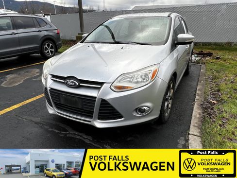 Used 2013 Ford Focus SE image 1