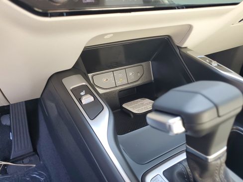 New 2026 Kia Sorento EX w/ EX Premium Package FWD image 19