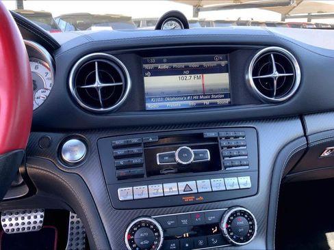 Used 2016 Mercedes-Benz SL 550 image 29