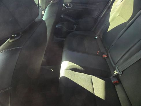 Used 2025 Honda Civic Sport image 4