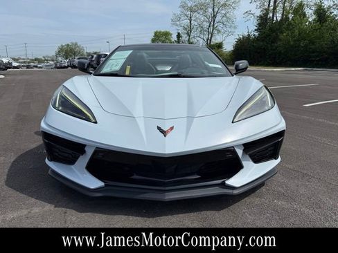 Used 2022 Chevrolet Corvette Stingray Premium Conv w/ Z51 Performance Package image 2