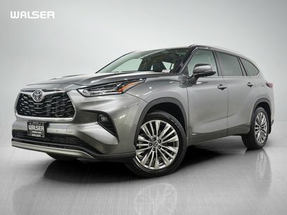 Used 2026 Toyota Highlander Platinum