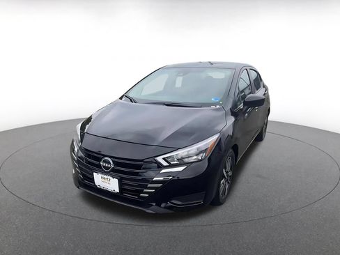 Used 2025 Nissan Versa SV FWD image 7