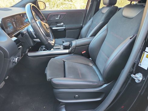 Used 2022 Mercedes-Benz GLA 250 4MATIC image 15