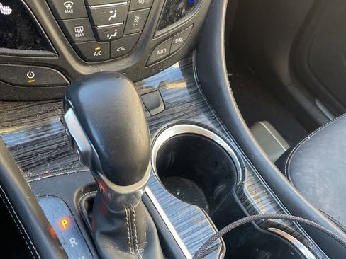 Used 2017 Buick Envision Essence image 13