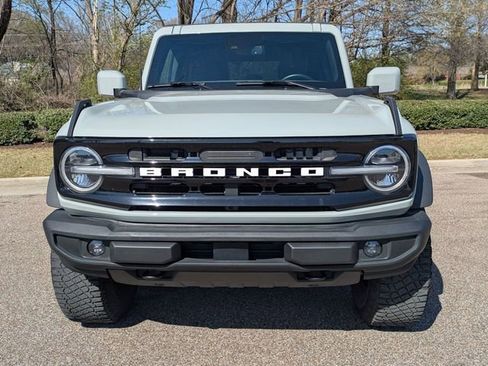 Used 2023 Ford Bronco Outer Banks w/ Sasquatch Package image 9