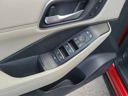 Certified 2021 Nissan Rogue SL image 17