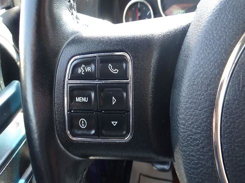 Used 2018 Jeep Wrangler Unlimited Rubicon w/ Cold Weather Group AWD/4WD image 16