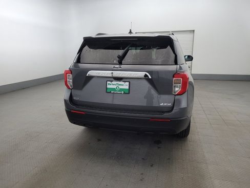Used 2022 Ford Explorer XLT AWD/4WD image 7