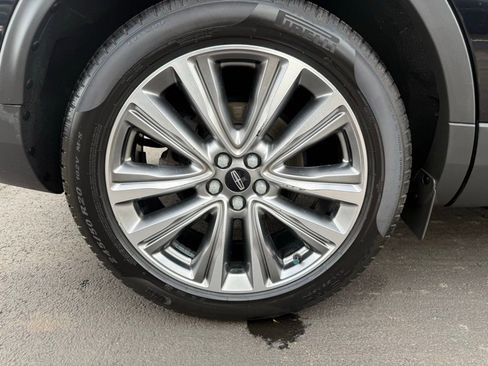 Used 2018 Lincoln MKX Reserve w/ Driver Assistance Package AWD/4WD image 45