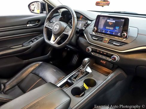 Used 2022 Nissan Altima 2.5 SR FWD image 31
