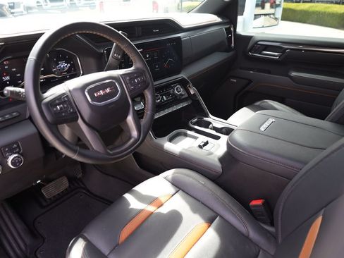 Used 2025 GMC Sierra 3500 AT4 w/ AT4 Premium Plus Package AWD/4WD image 12