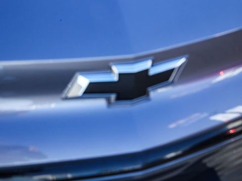 Used 2023 Chevrolet Bolt EUV LT w/ Driver Confidence Package image 15