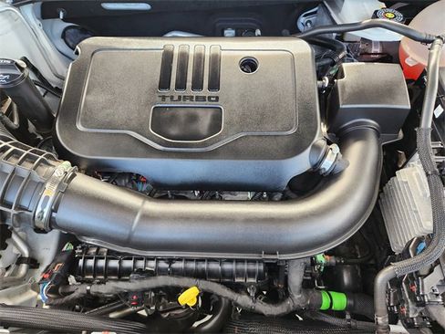 Used 2024 Chevrolet Blazer LT w/ Convenience Package image 29