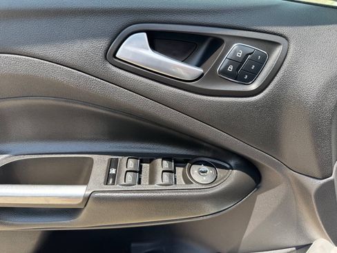 Used 2014 Ford Escape Titanium FWD image 13