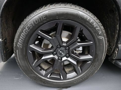 Certified 2025 Honda Pilot Touring image 35