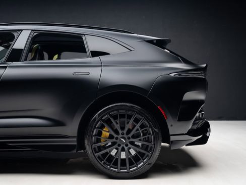 Used 2023 Aston Martin DBX 707 image 20