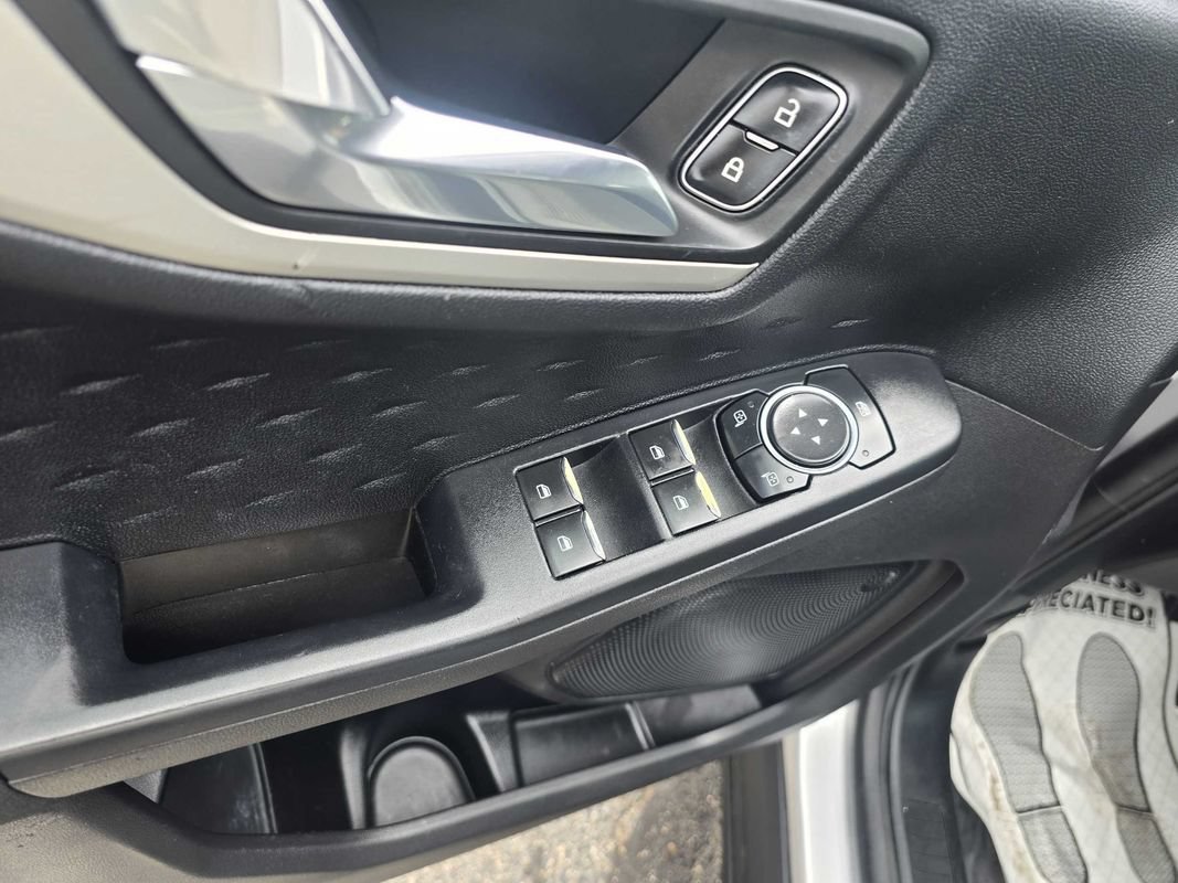 Used 2020 Ford Escape SE AWD/4WD image 19