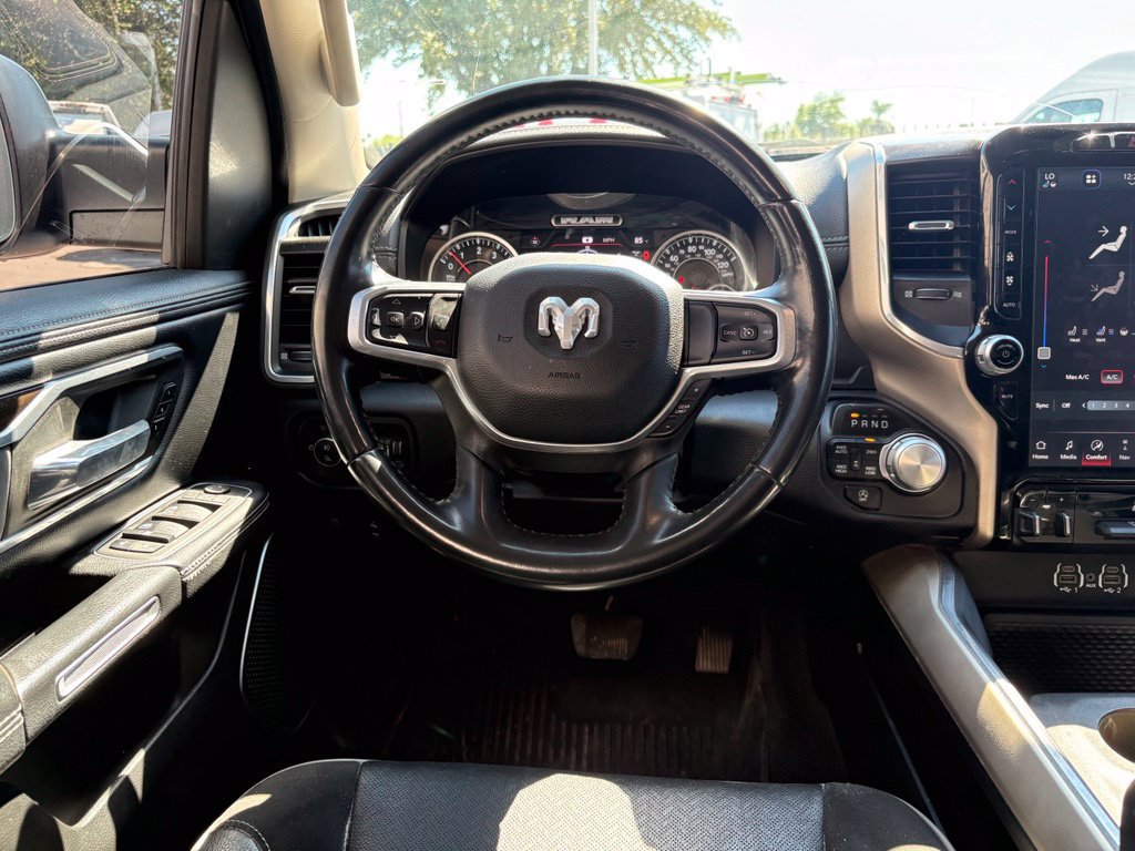 Used 2022 RAM 1500 Laramie AWD/4WD image 7