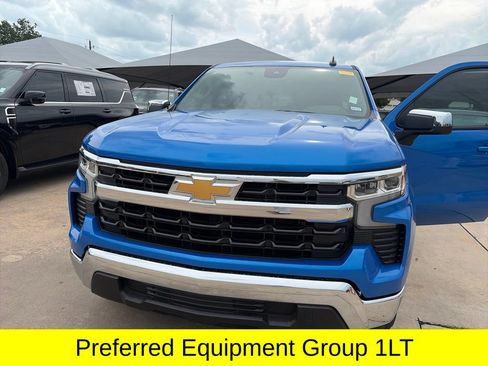 Used 2025 Chevrolet Silverado 1500 LT RWD image 2