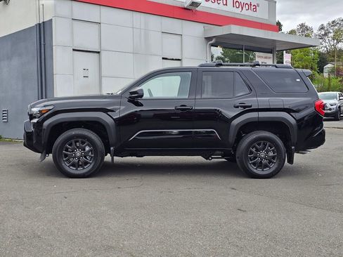 New 2026 Toyota 4Runner SR5 AWD/4WD image 4