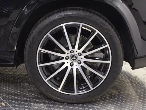 Certified 2025 Mercedes-Benz GLS 450 4MATIC image 13