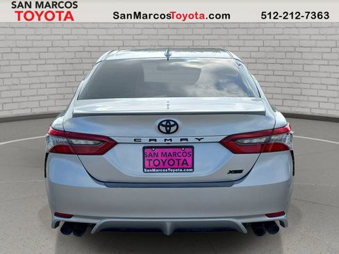 Used 2022 Toyota Camry XSE FWD image 7