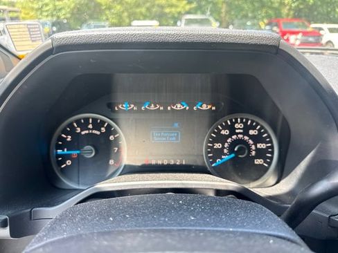 Used 2016 Ford F150 XLT RWD image 7