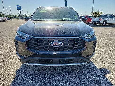 Used 2025 Ford Escape ST-Line Select AWD/4WD image 2