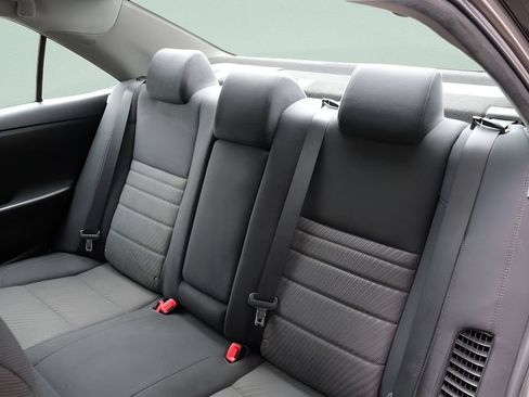 Used 2015 Toyota Camry LE FWD image 20